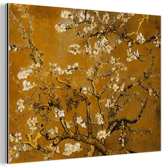 Peinture de fleurs d'amandier sur aluminium, avec un fond doré et des fleurs blanches.