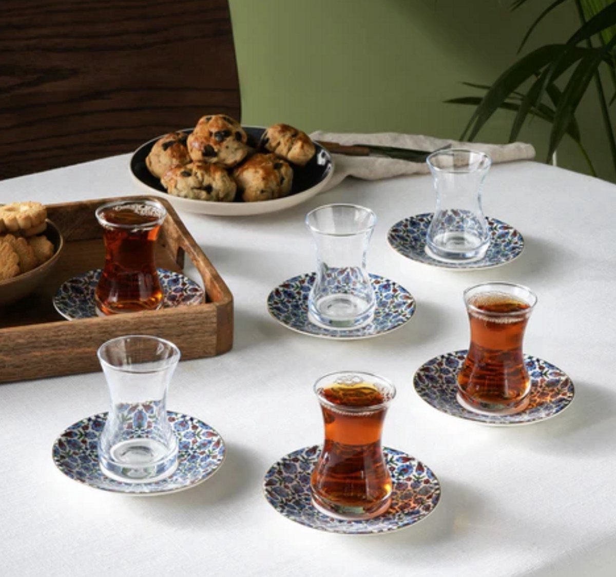 Karaca Emirgan - 12-delige Turkse Theeset voor 6 Personen – 130 ml – New Bone Schotels – Multicolor – Luxe Theeglazen Set — cadeau in Koken & Dineren - foto 3