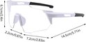 Witte sportbril met heldere lenzen en zwarte uiteinden. Afmetingen: 6,1 cm hoog, 14,5 cm lang, 2,2 cm breed.