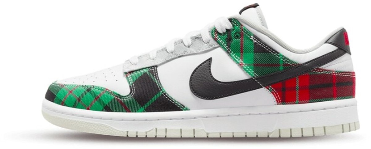 Nike Dunk Low Tartan Plaid Sneakers Unisex Wit