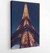 Onlinecanvas - Schilderij - Lage Hoek Eiffeltoren Art Verticaal Vertical - Multicolor - 50 X 40 Cm
