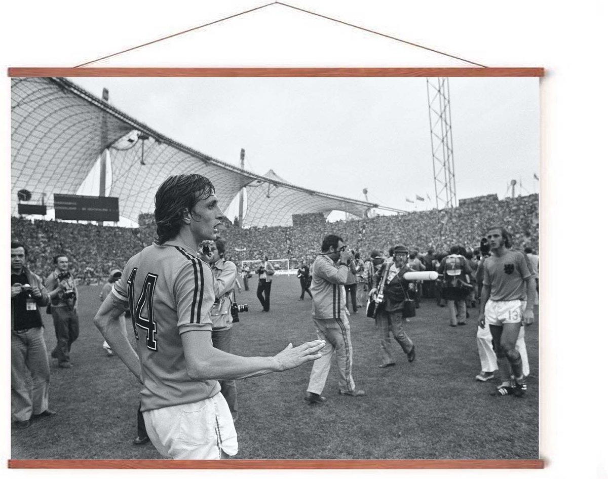 Poster In Posterhanger - Johan Cruijff #14 - Kader Hout - Ajax 50x70 cm - Voetbal - Ophangsysteem