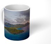 Mok - Eiland in de Stille Oceaan vanuit vogelperspectief - 350 ML - Beker