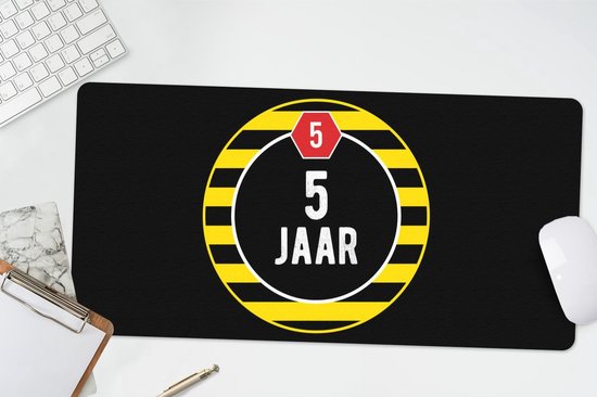Bureau onderlegger 60x30 cm - Muismat Jubileum - 5 Jaar - Quote - Bureaulegger xl - Desk mat beschermer - Computer muismatten