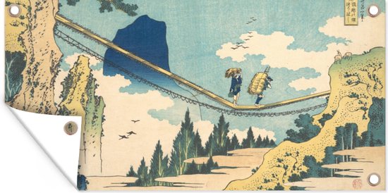 Tuinposter Hangbrug op de grens van Hida en Etchu - schilderij van Katshushika Hokusai - 80x40 cm - Wanddecoratie Buiten - Tuinposter - Tuindoek - Schuttingposter - Tuinschilderij