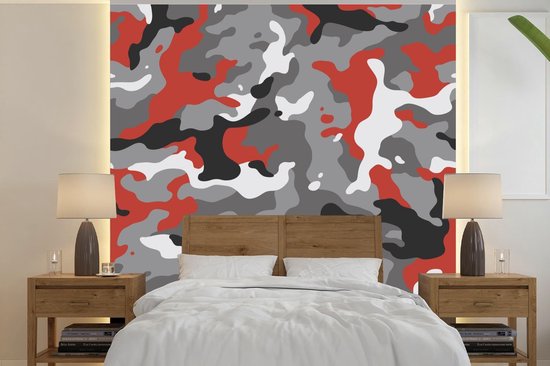 Behang - Fotobehang Camouflage patroon met rode accenten - Breedte 300 cm x  hoogte 300 cm | bol.com