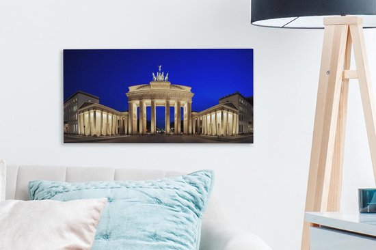 La célèbre porte de Brandebourg dans la capitale allemande Berlin à l'heure bleue Toile 40x20 cm - Tirage photo sur toile (Décoration murale salon / chambre)