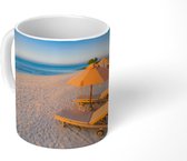 Mok - Caribisch strand met strandstoel - 350 ML - Beker