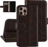 UNIQ Accessory iPhone 12 - 12 Pro Book Case hoesje - Donker Bruin - PU leather