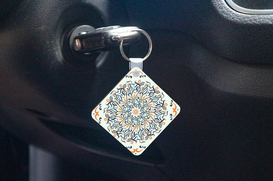 Porte-clés Motif carré 1: 1 - Motif carré avec un mandala décoré sur fond clair Porte-clés plastique - Porte-clés carré avec photo