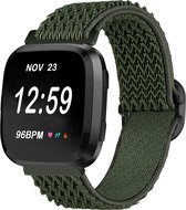 Nylon Smartwatch bandje - Geschikt voor Fitbit Versa / Versa 2 elastisch bandje - groen - Strap-it Horlogeband / Polsband / Armband