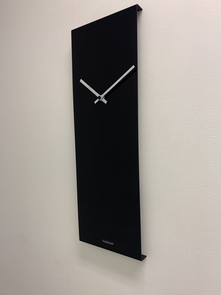 Wandklok CHANTALBRANDO -- BLACK LINE XL -- MODERN DESIGN -- MADE IN HOLLAND