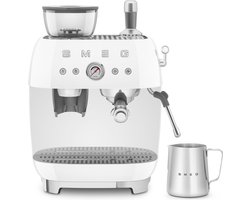 SMEG EGF03WHEU Espressomachine met Geïntegreerde Bonenmaler - Pistonmachine - Dubbel Thermoblock - 58 mm Filterdrager - Professionele Stoompijp - '50s Style - Wit