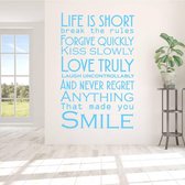 Muursticker Life Is Short -  Lichtblauw -  80 x 125 cm  -  woonkamer  alle - Muursticker4Sale