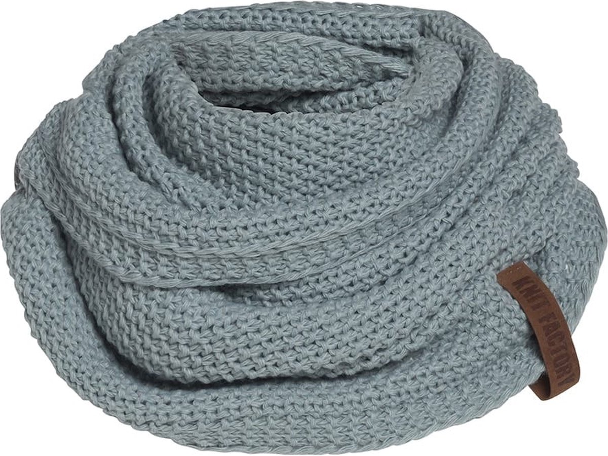 Knit Factory Coco Gebreide Colsjaal - Ronde Sjaal - Nekwarmer - Wollen Sjaal - Groene Colsjaal - Dames sjaal - Heren sjaal - Unisex - Stone Green - One Size