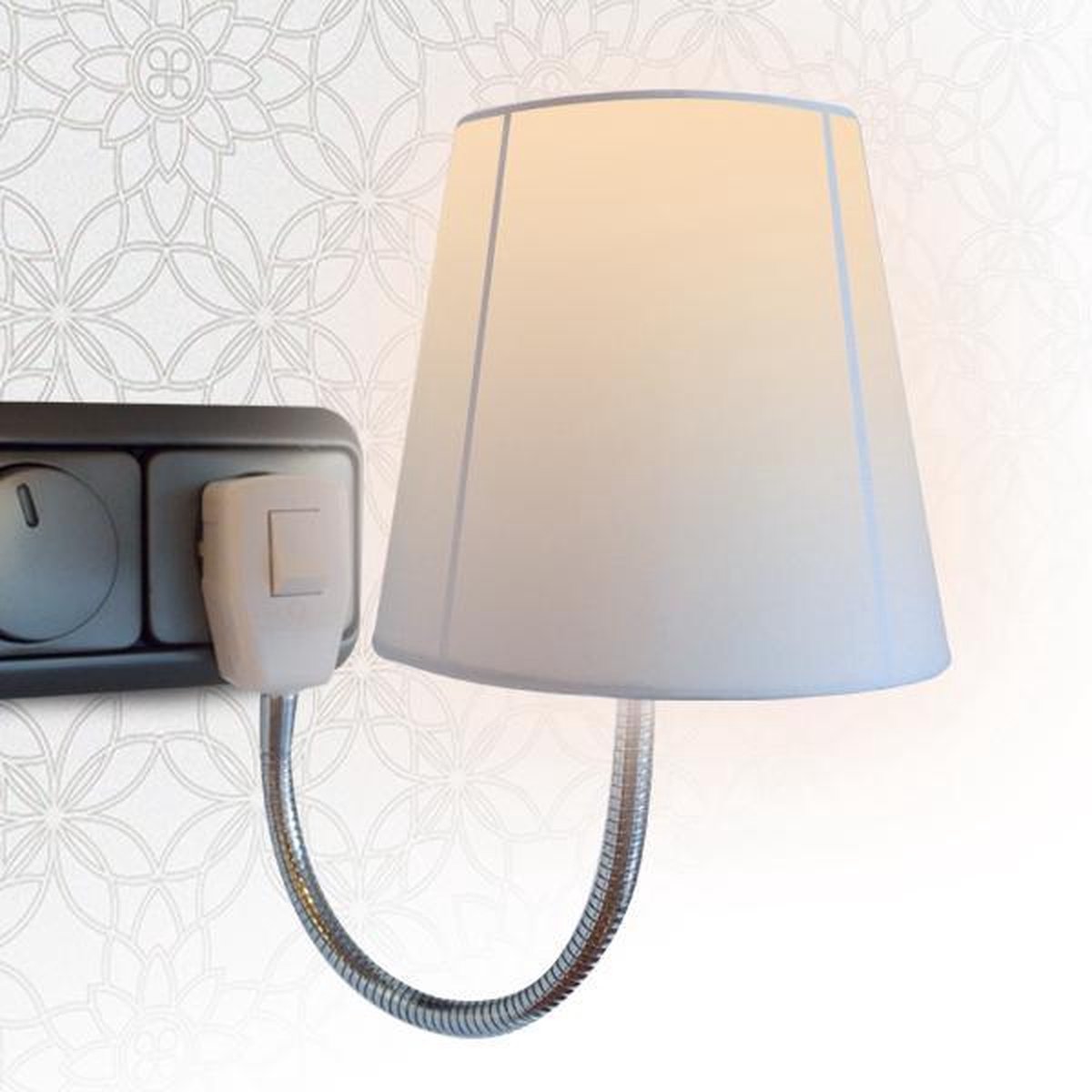 Verstoring fluiten Chromatisch Stopcontactlamp Hanglamp - Wit - E14 | bol.com