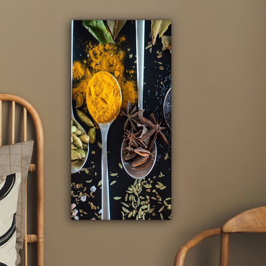 Canvas Schilderij Lepel - Specerijen - Kruiden - Eten - Tafel - 40x80 cm - Wanddecoratie