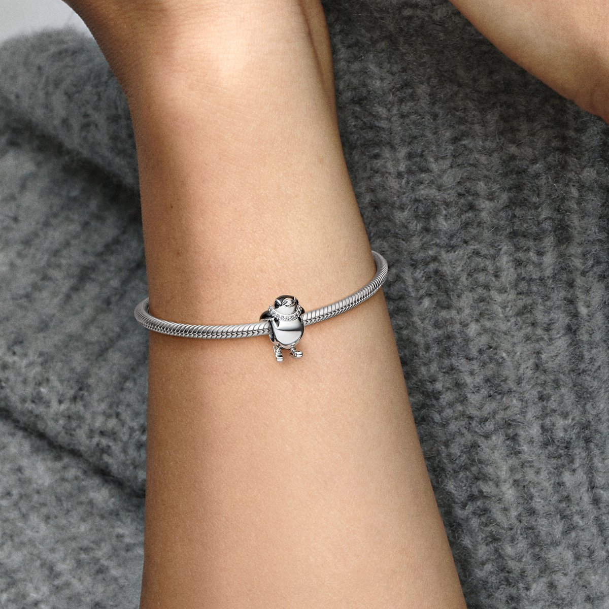 Pandora Bedel Skiënde Pinguïn 792988C01 — cadeau in Sieraden - foto 4