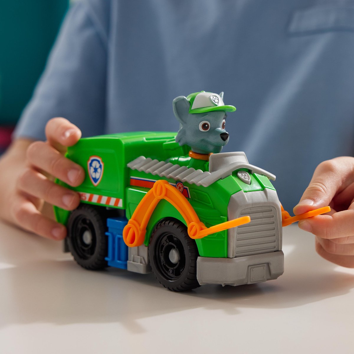PAW Patrol - Rocky's Recycle Truck - speelgoedauto met speelfiguur - 80% gerecycled plastic - duurzaam speelgoed — afbeelding 8