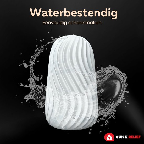 Wit product bedekt met water, wat aangeeft dat het waterdicht is.