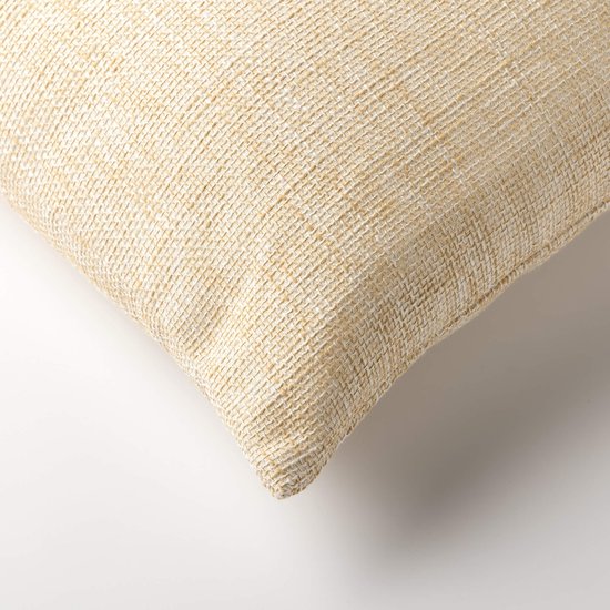 Creme Brulee sierkussen met een grove textuur en lichte beige tint.