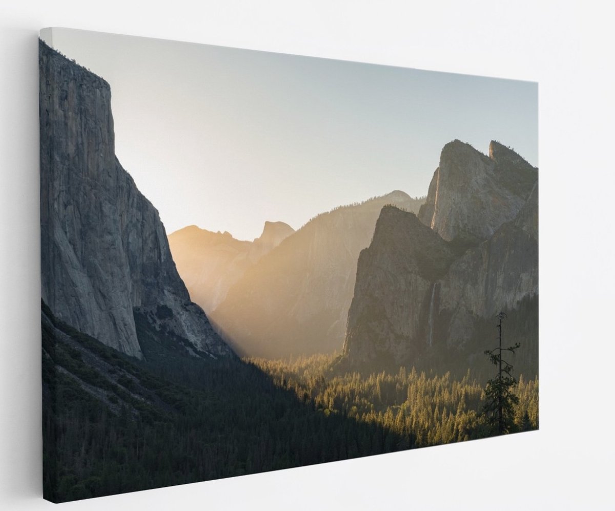 Saammp Canvas Schilderij - Zon tussen de bergen - Landschap - Natuur - 120x80 - Foto op canvas - Wanddecoratie - Muurdecoratie Woonkamer - Slaapkamer decoratie - Canvas Print Multicolor