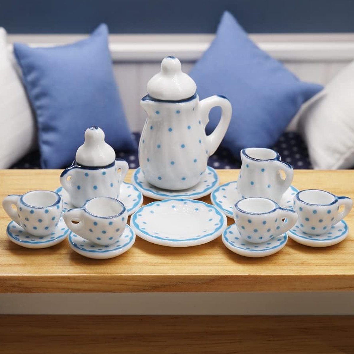 Vind miniatuur poppenhuis servies in Verzamelen op