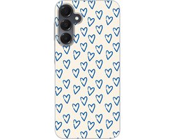 Telefoonhoesje Geschikt voor Samsung Galaxy A16 5G hoesje - Hartjes patroon - Blauw - Beige - Liefde - Siliconen Telefoonhoesje Telefoonhoesje