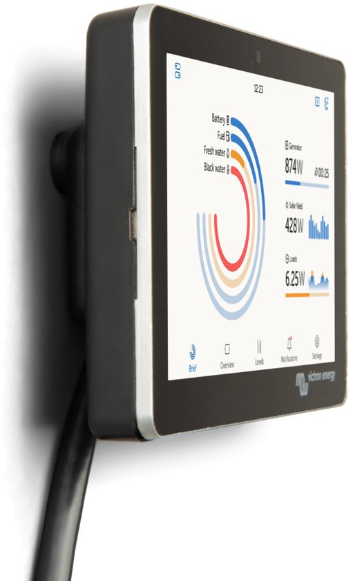 Zwart Victron Energy bedieningspaneel aan de muur met grafieken voor Batterij, Brandstof en Water. Generator 874W.