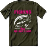 Fishing Has No Age Limit - Vissen T-Shirt | Roze | Grappig Verjaardag Vis Hobby Cadeau Shirt | Dames - Heren - Unisex | Tshirt Hengelsport Kleding Kado - Leger Groen - M