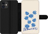 Bookcase Geschikt voor iPhone 11 telefoonhoesje - Bloem - Design - Brussel - Minimalisme - Met vakjes - Wallet case met magneetsluiting