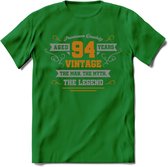 94 Jaar Legend T-Shirt | Goud - Zilver | Grappig Verjaardag Cadeau | Dames - Heren | - Donker Groen - L