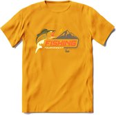 Fishing Club - Vissen T-Shirt | Grappig Verjaardag Vis Hobby Cadeau Shirt | Dames - Heren - Unisex | Tshirt Hengelsport Kleding Kado - Geel - L