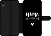 Bookcase Geschikt voor iPhone XR telefoonhoesje - Mama jij bent zo lief - Quotes - Mama - Spreuken - Met vakjes - Wallet case met magneetsluiting