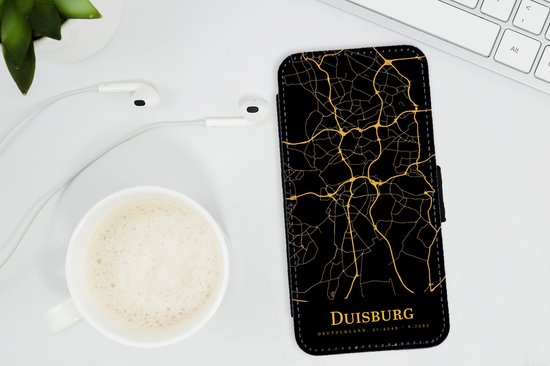 Telefoonhoesje Geschikt voor iPhone 13 telefoonhoesje - Duisburg - Kaart - Goud - Met vakjes - Wallet case met magneetsluiting