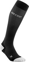 CEP Run Ultralight compressiekousen (black/light grey)