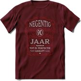 90 Jaar Legendarisch Gerijpt T-Shirt | Rood - Grijs | Grappig Verjaardag en Feest Cadeau Shirt | Dames - Heren - Unisex | Tshirt Kleding Kado | - Burgundy - L