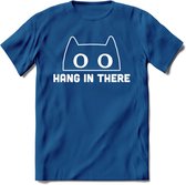 Hang In There - Katten T-Shirt Kleding Cadeau | Dames - Heren - Unisex | Kat / Dieren shirt | Grappig Verjaardag kado | Tshirt Met Print | - Donker Blauw - XXL