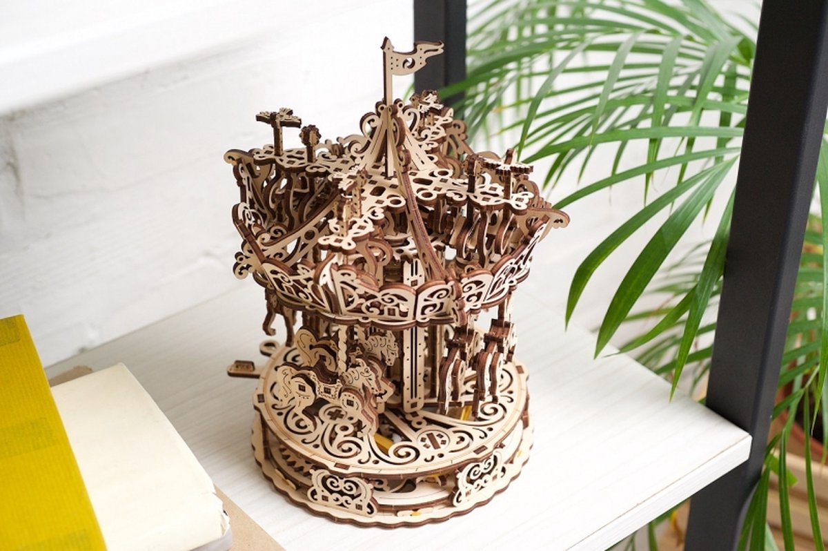 UGEARS Houten 3D Model - Carrousel — afbeelding 5