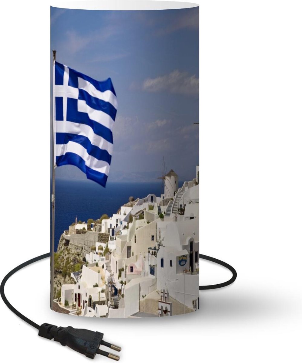 Lamp - Nachtlampje - Tafellamp slaapkamer - Vlag Griekenland bij een dorp - 33 cm hoog - Ø15.9 cm - Inclusief LED lamp