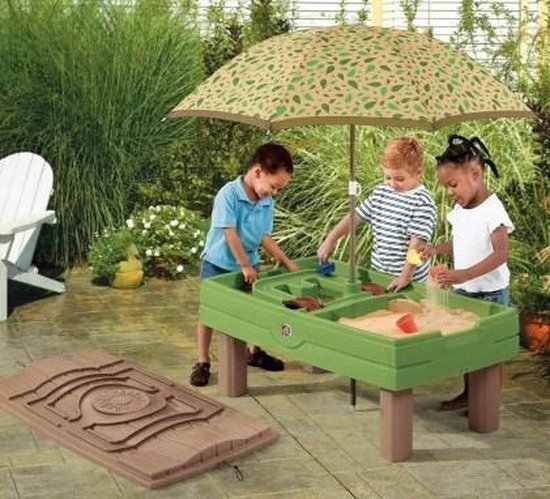 Step2 Naturally Playful Zand & Watertafel - Met Parasol en accessoires - Activiteitentafel / Zandtafel met deksel voor de tuin / buiten - Waterspeelgoed voor kind - Step2