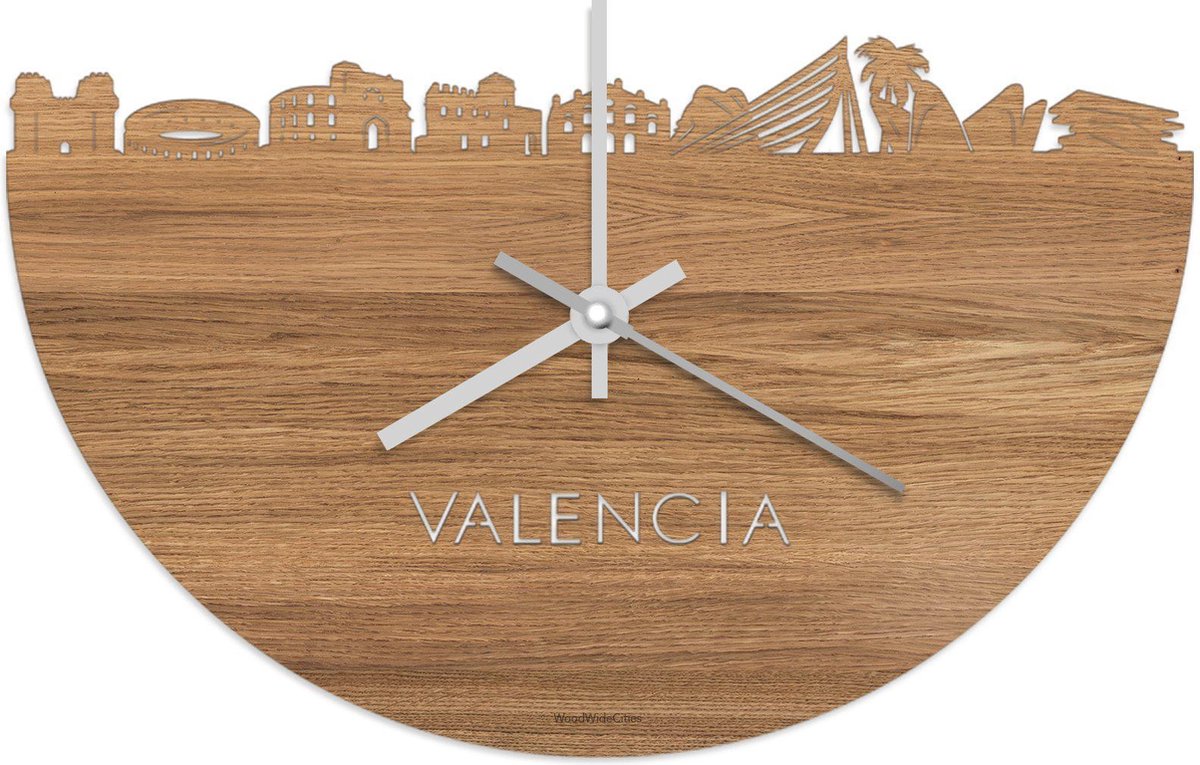 Skyline Klok Valencia Eikenhout - Ø 40 cm - Stil uurwerk - Wanddecoratie - Meer steden beschikbaar - Woonkamer idee - Woondecoratie - City Art - Steden kunst - Cadeau voor hem - Cadeau voor haar - Jubileum - Trouwerij - Housewarming - WoodWideCities