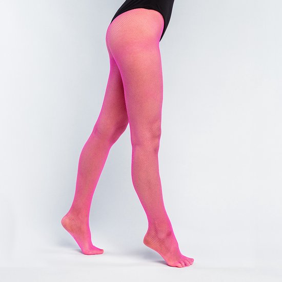 Vrouw met neonroze visnetpanty.