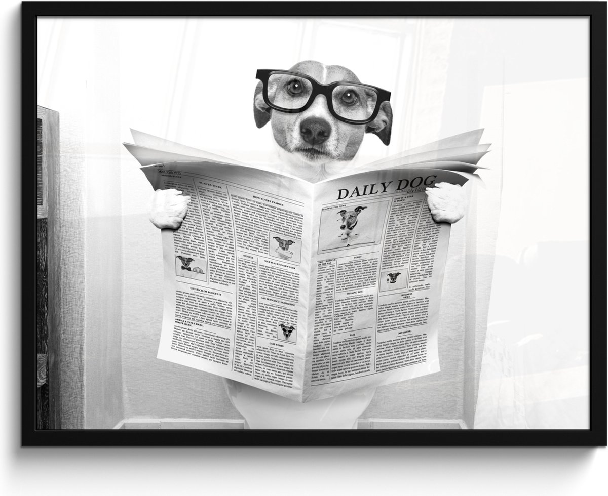 Poster in lijst - Fotolijst 80x60 cm - Posters - Hond - Krant - Toilet - Zwart wit - Diere