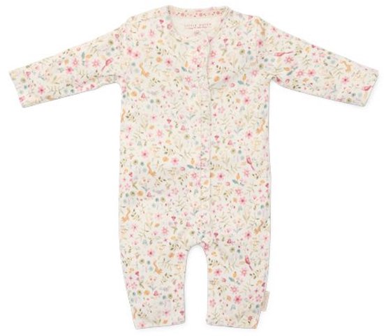 Wit boxpak met een all-over print van bloemen, blaadjes, vlinders en egeltjes.