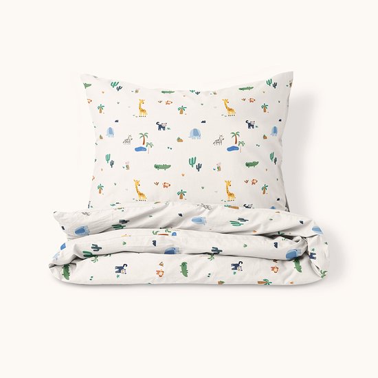 Peuterbed 140x70 cm - Wit Kinderbed - Creëer een Veilige & Stijlvolle Slaapomgeving - Voor Kleintjes die Hun Ledikant Ontgroeid Zijn - Plume Collectie