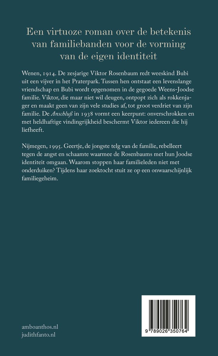 Boek kaft met tekst: Een virtuoze roman over de betekenis van familiebanden voor de vorming van de eigen identiteit.