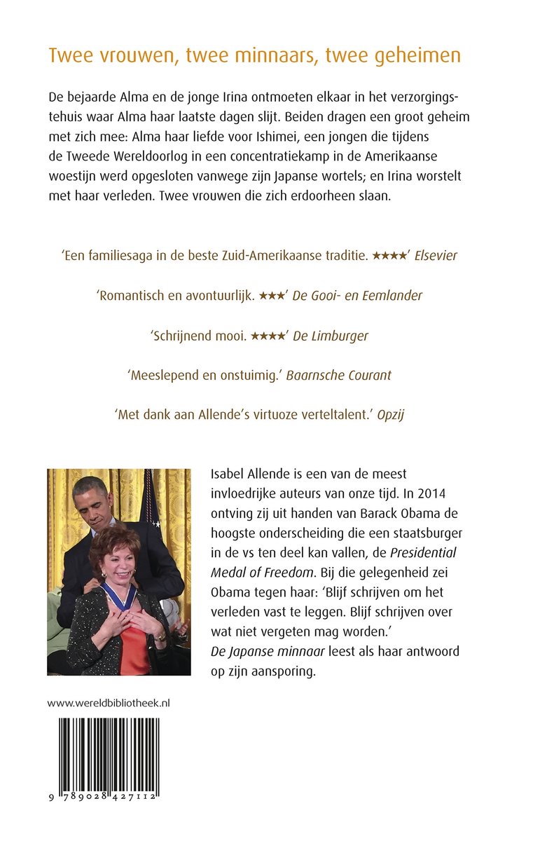 Achterkant van het boek 'De Japanse minnaar', met tekst en een foto van Isabel Allende die de Presidential Medal of Freedom ontvangt.