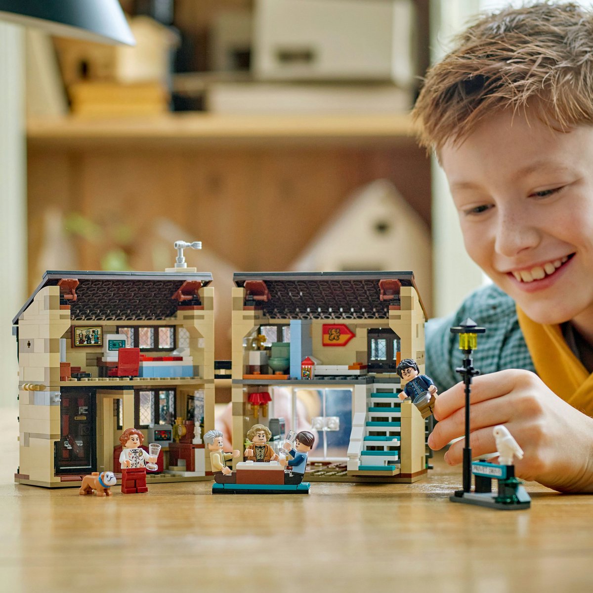 LEGO Harry Potter Ligusterlaan: Bezoek van Tante Margot Bouwpakket - 76451 — afbeelding 11