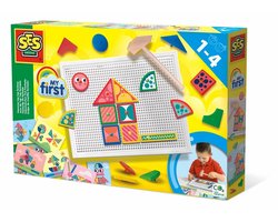 SES Creative - My First - Hamertje Tik - fantasie - Montessori Speelgoed - set met stickers – versierde vormpjes - inclusief hamer – 1 tot 4 jaar